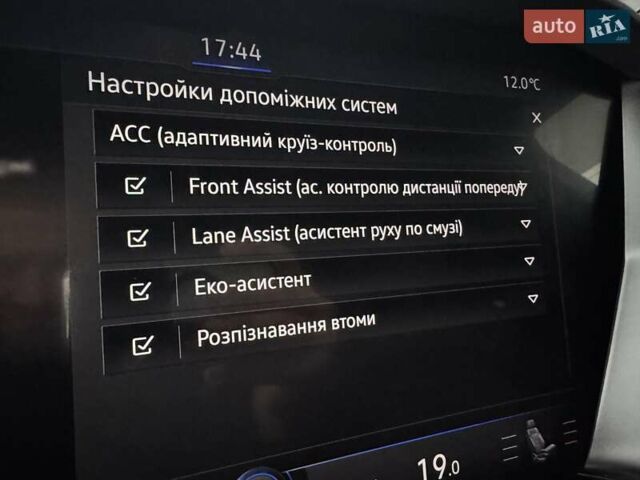 Черный Фольксваген Туарег, объемом двигателя 2.97 л и пробегом 175 тыс. км за 49900 $, фото 45 на Automoto.ua