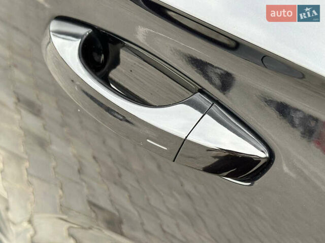 Черный Фольксваген Туарег, объемом двигателя 2.97 л и пробегом 129 тыс. км за 48500 $, фото 58 на Automoto.ua