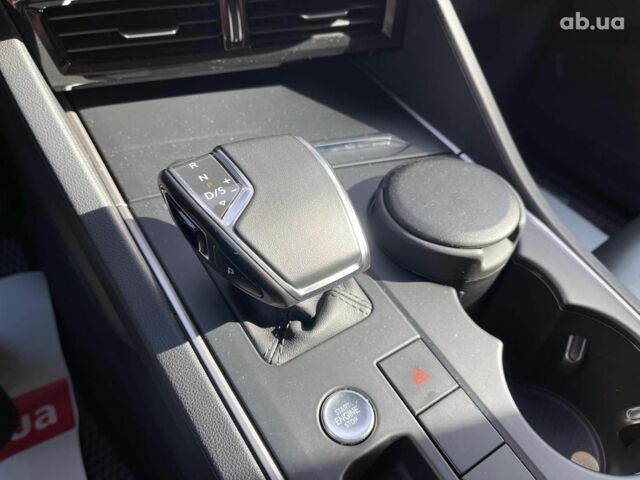 Чорний Фольксваген Туарег, об'ємом двигуна 3 л та пробігом 43 тис. км за 43990 $, фото 26 на Automoto.ua