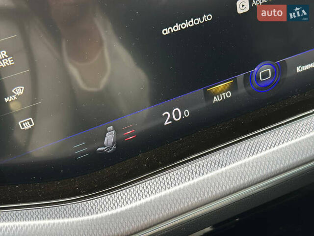 Черный Фольксваген Туарег, объемом двигателя 2.97 л и пробегом 129 тыс. км за 48500 $, фото 33 на Automoto.ua