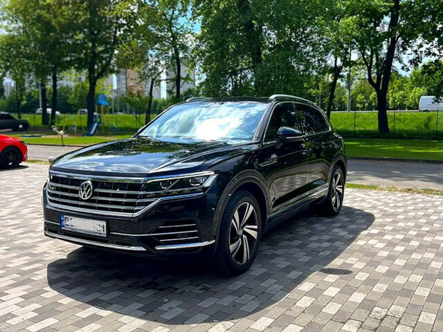 Чорний Фольксваген Туарег, об'ємом двигуна 3 л та пробігом 220 тис. км за 44500 $, фото 6 на Automoto.ua