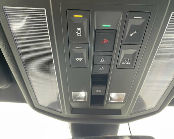 Черный Фольксваген Туарег, объемом двигателя 2.97 л и пробегом 267 тыс. км за 43900 $, фото 20 на Automoto.ua