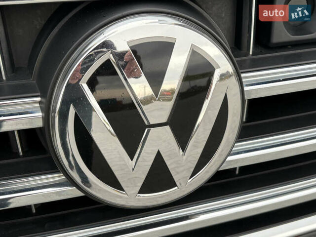 Черный Фольксваген Туарег, объемом двигателя 3 л и пробегом 188 тыс. км за 44555 $, фото 81 на Automoto.ua
