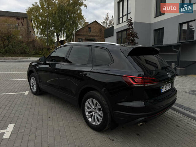 Фольксваген Туарег 2019 в Дубно на Automoto.ua Черный Фольксваген Туарег, объемом двигателя 3 л и пробегом 48 тыс. км за 43500 $, фото 6 на Automoto.ua