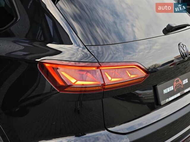 Черный Фольксваген Туарег, объемом двигателя 2.97 л и пробегом 98 тыс. км за 59980 $, фото 21 на Automoto.ua