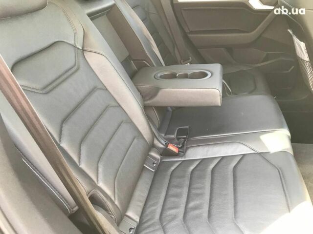 Чорний Фольксваген Туарег, об'ємом двигуна 3 л та пробігом 119 тис. км за 49990 $, фото 25 на Automoto.ua