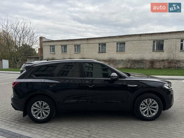 Фольксваген Туарег 2019 в Дубно на Automoto.ua Черный Фольксваген Туарег, объемом двигателя 3 л и пробегом 48 тыс. км за 43500 $, фото 12 на Automoto.ua