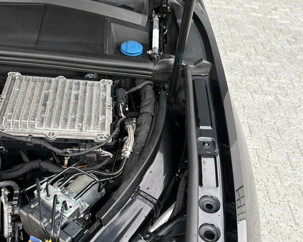 Черный Фольксваген Туарег, объемом двигателя 3 л и пробегом 188 тыс. км за 44555 $, фото 101 на Automoto.ua