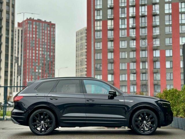 Черный Фольксваген Туарег, объемом двигателя 3 л и пробегом 141 тыс. км за 48500 $, фото 5 на Automoto.ua