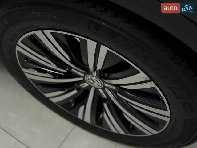 Черный Фольксваген Туарег, объемом двигателя 2.97 л и пробегом 123 тыс. км за 49900 $, фото 25 на Automoto.ua