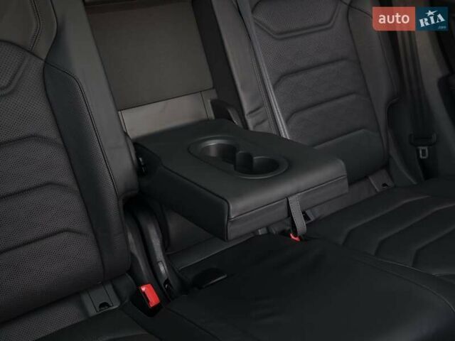 Черный Фольксваген Туарег, объемом двигателя 2.97 л и пробегом 108 тыс. км за 57499 $, фото 43 на Automoto.ua