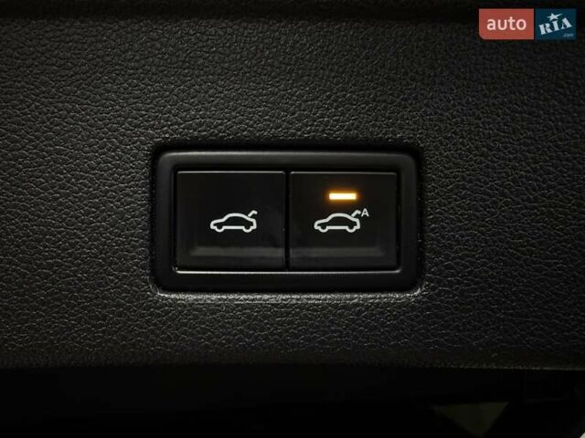 Черный Фольксваген Туарег, объемом двигателя 2.97 л и пробегом 123 тыс. км за 49900 $, фото 61 на Automoto.ua