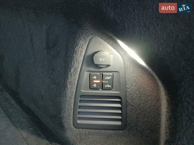 Черный Фольксваген Туарег, объемом двигателя 2.97 л и пробегом 255 тыс. км за 42000 $, фото 47 на Automoto.ua