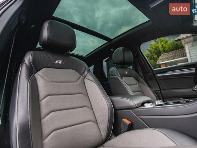 Черный Фольксваген Туарег, объемом двигателя 3.96 л и пробегом 170 тыс. км за 57777 $, фото 103 на Automoto.ua