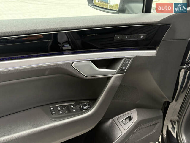 Черный Фольксваген Туарег, объемом двигателя 3 л и пробегом 188 тыс. км за 44555 $, фото 46 на Automoto.ua