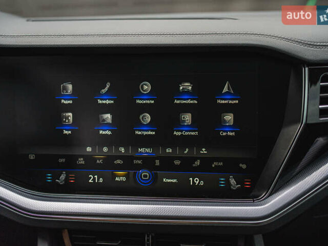 Черный Фольксваген Туарег, объемом двигателя 3.96 л и пробегом 170 тыс. км за 57777 $, фото 83 на Automoto.ua