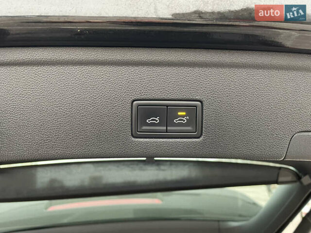 Черный Фольксваген Туарег, объемом двигателя 2.99 л и пробегом 135 тыс. км за 36950 $, фото 22 на Automoto.ua