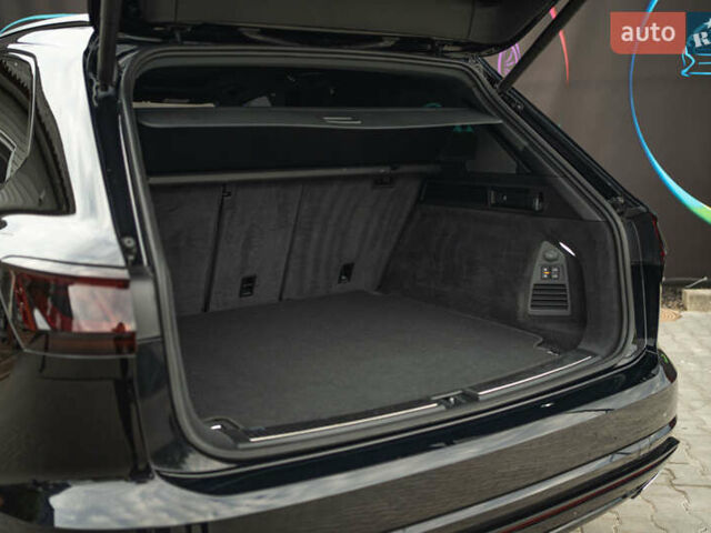 Черный Фольксваген Туарег, объемом двигателя 3.96 л и пробегом 170 тыс. км за 57777 $, фото 39 на Automoto.ua