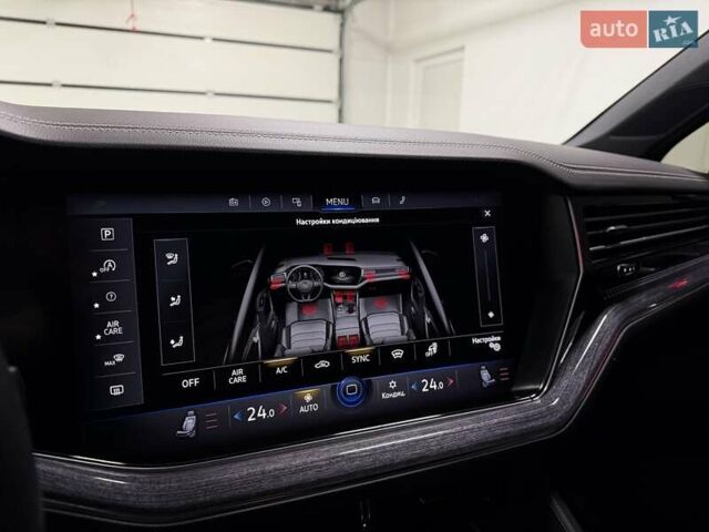 Черный Фольксваген Туарег, объемом двигателя 2.97 л и пробегом 123 тыс. км за 49900 $, фото 35 на Automoto.ua