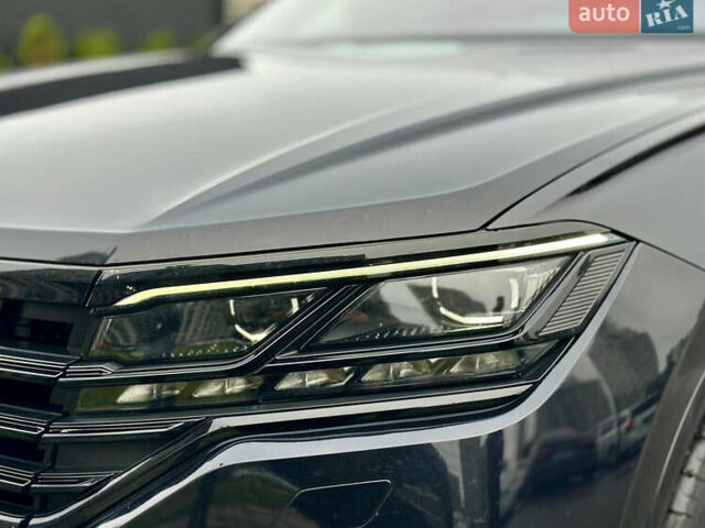 Черный Фольксваген Туарег, объемом двигателя 3 л и пробегом 141 тыс. км за 48500 $, фото 23 на Automoto.ua