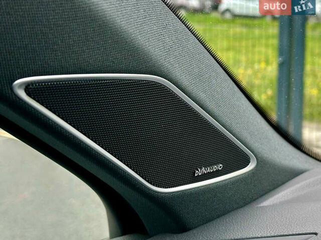 Черный Фольксваген Туарег, объемом двигателя 3 л и пробегом 141 тыс. км за 48500 $, фото 32 на Automoto.ua