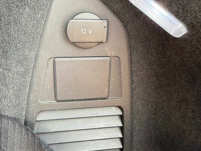 Черный Фольксваген Туарег, объемом двигателя 3 л и пробегом 163 тыс. км за 40000 $, фото 14 на Automoto.ua