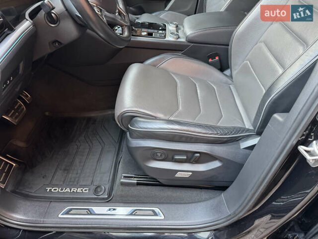 Чорний Фольксваген Туарег, об'ємом двигуна 2.97 л та пробігом 79 тис. км за 68000 $, фото 14 на Automoto.ua