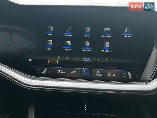 Черный Фольксваген Туарег, объемом двигателя 3 л и пробегом 115 тыс. км за 45500 $, фото 41 на Automoto.ua