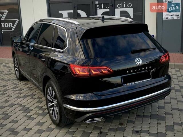 Черный Фольксваген Туарег, объемом двигателя 2.97 л и пробегом 130 тыс. км за 46500 $, фото 34 на Automoto.ua