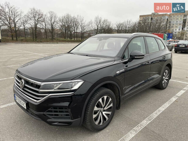 Черный Фольксваген Туарег, объемом двигателя 2.99 л и пробегом 135 тыс. км за 36950 $, фото 11 на Automoto.ua