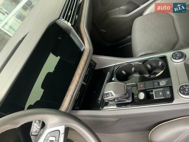 Черный Фольксваген Туарег, объемом двигателя 2.97 л и пробегом 77 тыс. км за 51000 $, фото 19 на Automoto.ua