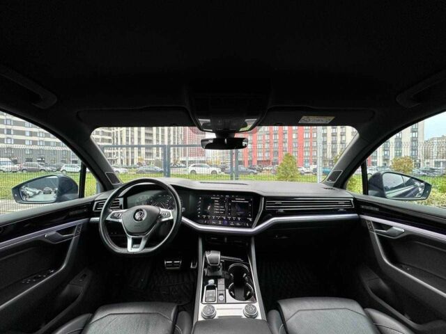 Черный Фольксваген Туарег, объемом двигателя 3 л и пробегом 141 тыс. км за 48500 $, фото 14 на Automoto.ua