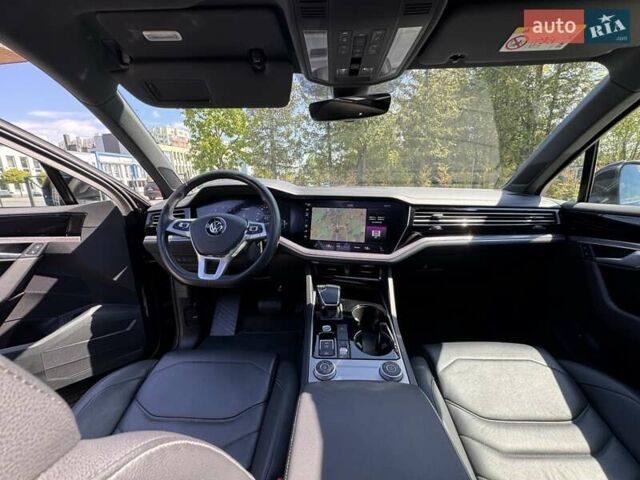 Черный Фольксваген Туарег, объемом двигателя 2.97 л и пробегом 194 тыс. км за 48200 $, фото 34 на Automoto.ua