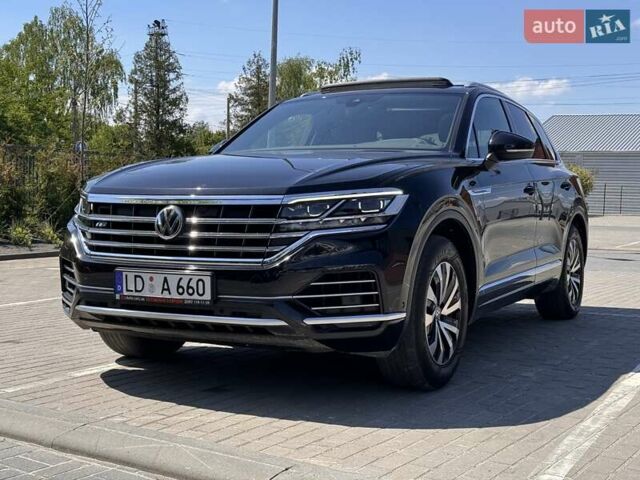 Черный Фольксваген Туарег, объемом двигателя 2.97 л и пробегом 194 тыс. км за 48200 $, фото 5 на Automoto.ua