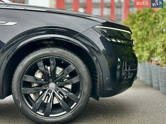 Черный Фольксваген Туарег, объемом двигателя 3 л и пробегом 141 тыс. км за 48500 $, фото 14 на Automoto.ua