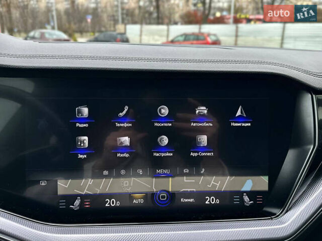 Черный Фольксваген Туарег, объемом двигателя 2.97 л и пробегом 129 тыс. км за 48500 $, фото 30 на Automoto.ua