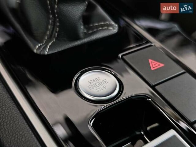 Черный Фольксваген Туарег, объемом двигателя 2.97 л и пробегом 98 тыс. км за 59980 $, фото 44 на Automoto.ua