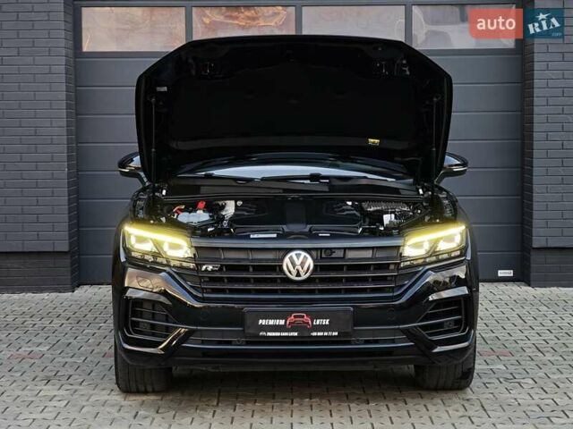 Черный Фольксваген Туарег, объемом двигателя 2.97 л и пробегом 108 тыс. км за 57499 $, фото 72 на Automoto.ua