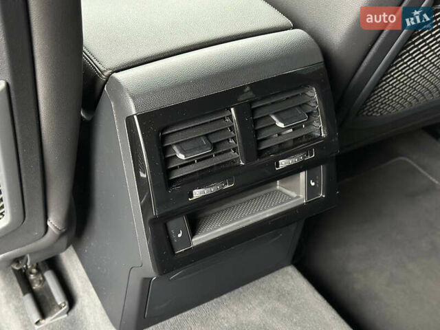 Черный Фольксваген Туарег, объемом двигателя 2.97 л и пробегом 129 тыс. км за 48500 $, фото 53 на Automoto.ua