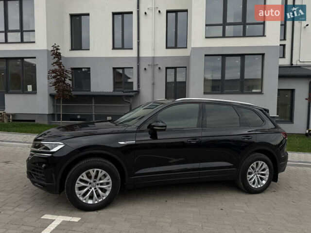 Фольксваген Туарег 2019 в Дубно на Automoto.ua Черный Фольксваген Туарег, объемом двигателя 3 л и пробегом 48 тыс. км за 43500 $, фото 3 на Automoto.ua