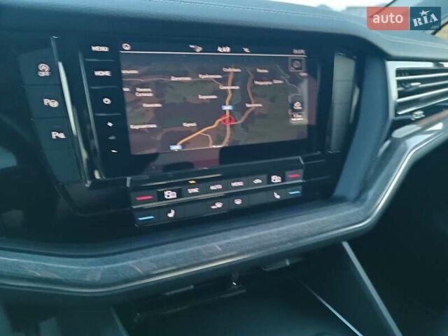 Черный Фольксваген Туарег, объемом двигателя 2.97 л и пробегом 255 тыс. км за 42000 $, фото 36 на Automoto.ua