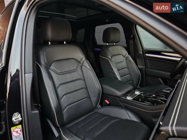 Черный Фольксваген Туарег, объемом двигателя 2.97 л и пробегом 108 тыс. км за 57499 $, фото 52 на Automoto.ua