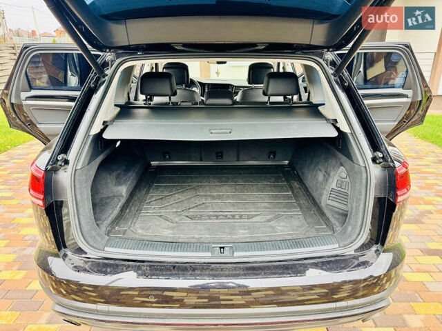 Черный Фольксваген Туарег, объемом двигателя 3 л и пробегом 195 тыс. км за 33700 $, фото 14 на Automoto.ua