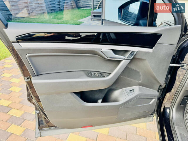 Черный Фольксваген Туарег, объемом двигателя 3 л и пробегом 195 тыс. км за 33700 $, фото 10 на Automoto.ua