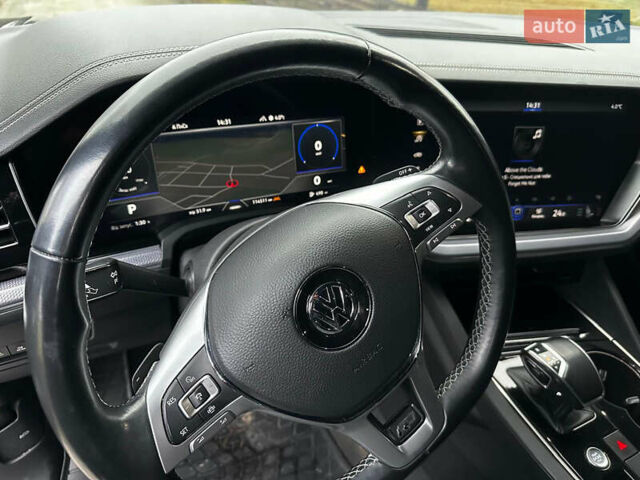 Черный Фольксваген Туарег, объемом двигателя 3 л и пробегом 115 тыс. км за 45500 $, фото 32 на Automoto.ua