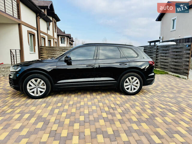 Черный Фольксваген Туарег, объемом двигателя 3 л и пробегом 195 тыс. км за 33700 $, фото 6 на Automoto.ua
