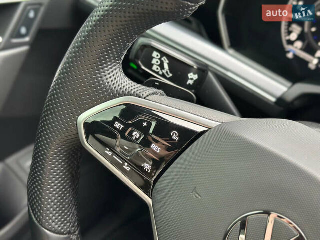 Черный Фольксваген Туарег, объемом двигателя 2.97 л и пробегом 129 тыс. км за 48500 $, фото 37 на Automoto.ua