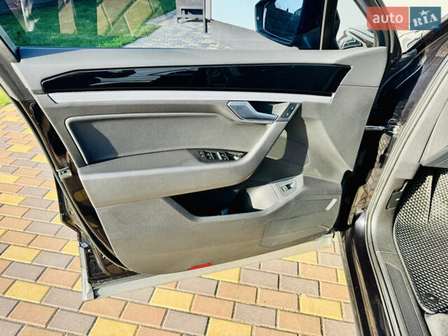 Черный Фольксваген Туарег, объемом двигателя 3 л и пробегом 195 тыс. км за 33700 $, фото 11 на Automoto.ua