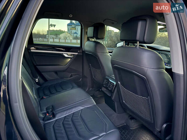 Черный Фольксваген Туарег, объемом двигателя 2.97 л и пробегом 165 тыс. км за 39900 $, фото 18 на Automoto.ua