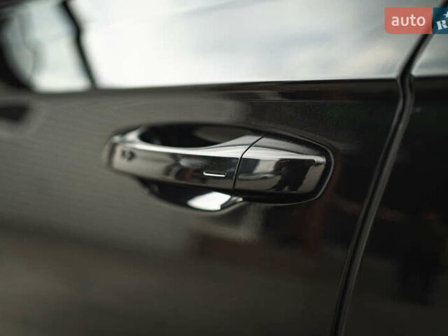 Черный Фольксваген Туарег, объемом двигателя 3.96 л и пробегом 170 тыс. км за 57777 $, фото 33 на Automoto.ua